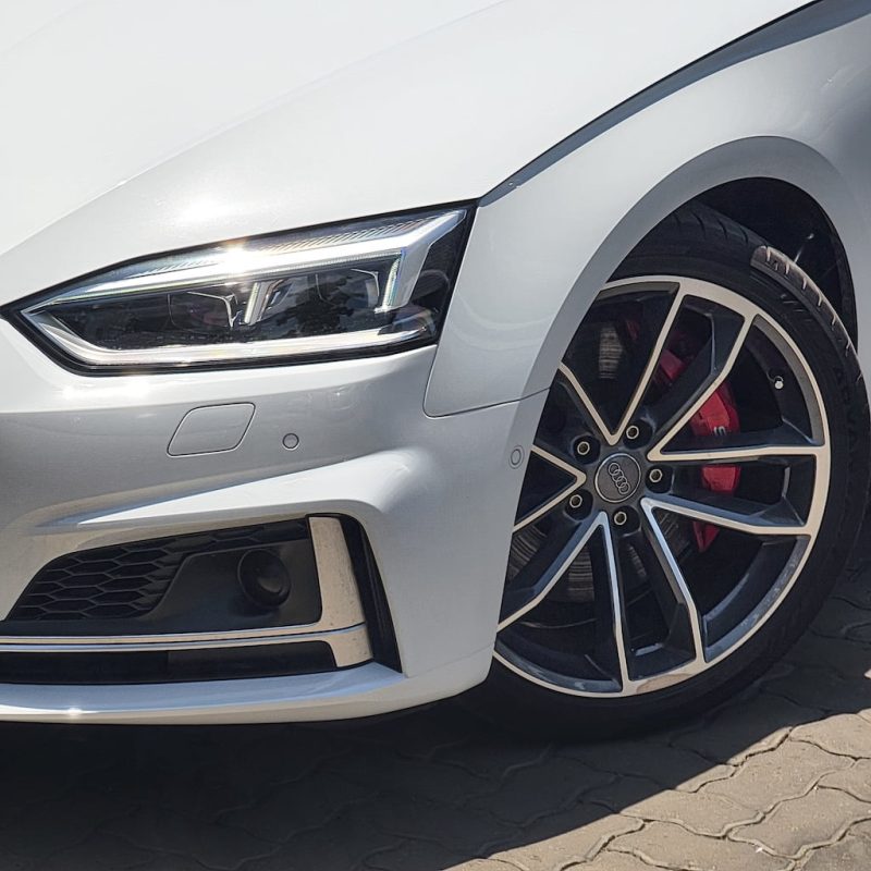 AUDI S5-19