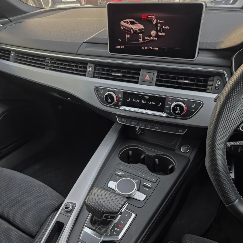 Audi_A5_Quattro_2019_Kenya_Landmark_2_result