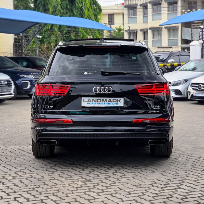 Audi_Q7_2017_Kenya_Landmark_3_result