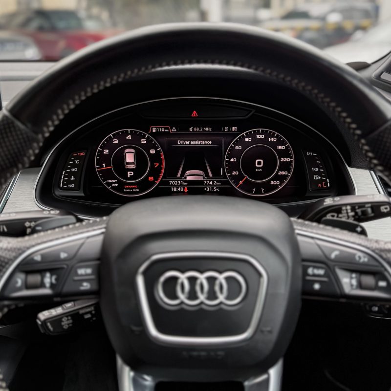 Audi_Q7_2017_Kenya_Landmark_7_result