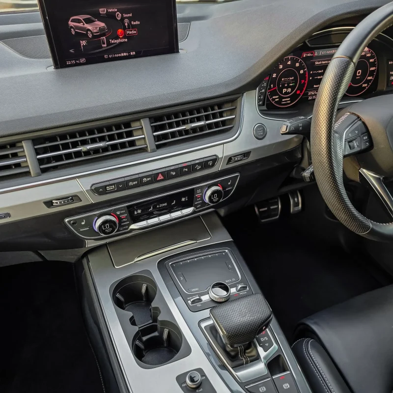 Audi_Q7_S Line_2017_Kenya_Landmark_4_result