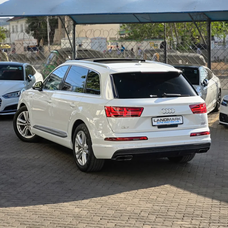 Audi_Q7_S Line_2017_Kenya_Landmark_9_result
