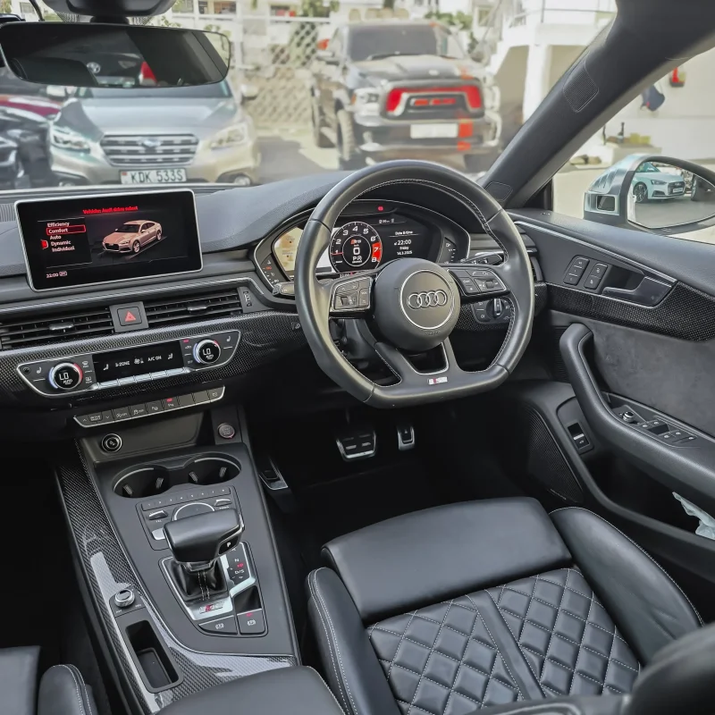 Audi_S5_Sports Back_2018_Kenya_Landmark_2_result