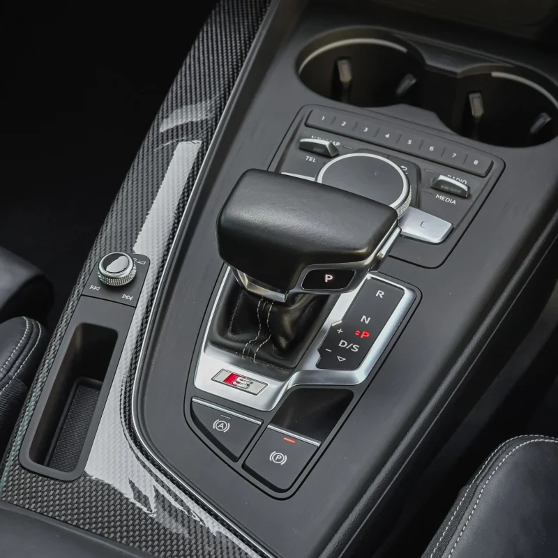 Audi_S5_Sports Back_2018_Kenya_Landmark_4_result