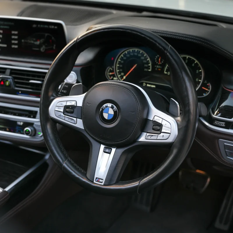 BMW_740i_2019_White (18)