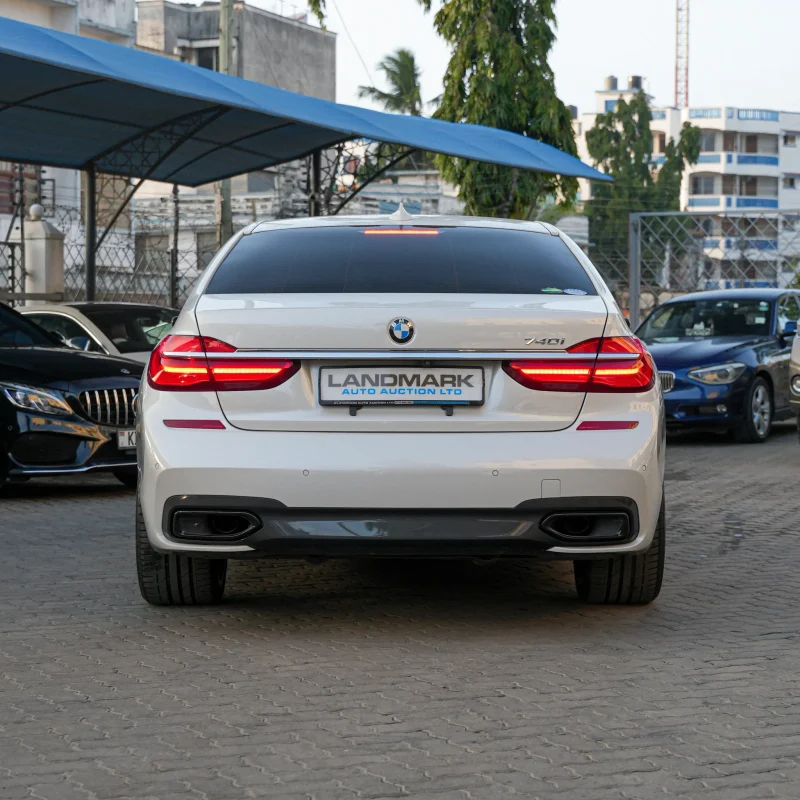 BMW_740i_2019_White (4)