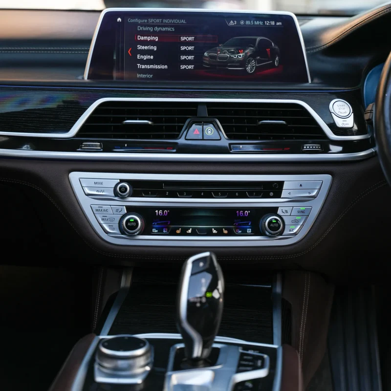 BMW_740i_2019_White (9)