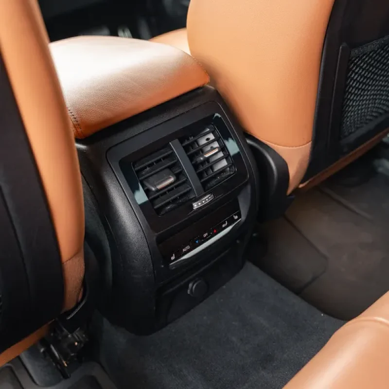 BMW_X3_20D_2019_Kenya_Landmark_15_result