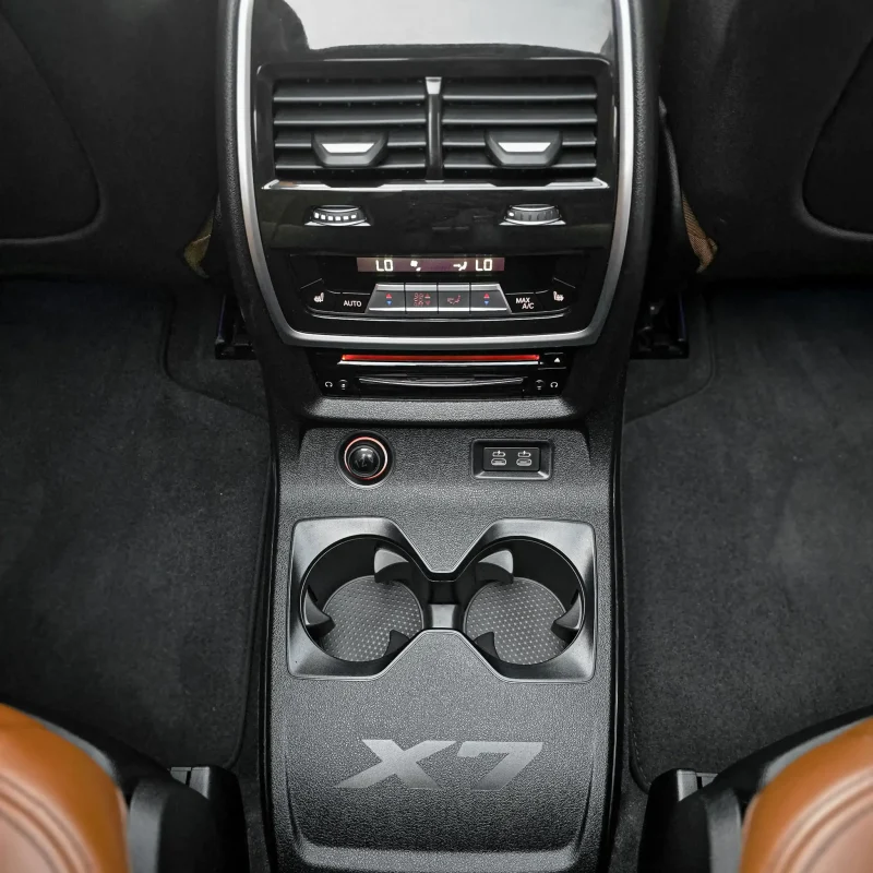 BMW_X7_M50I_2022_12_result