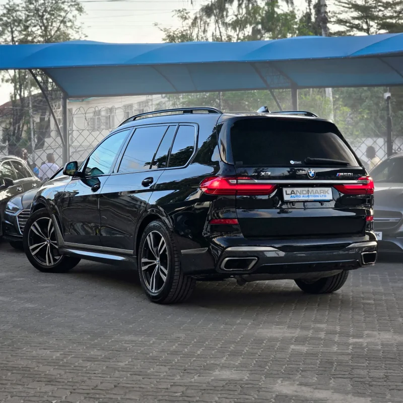 BMW_X7_M50I_2022_1_result