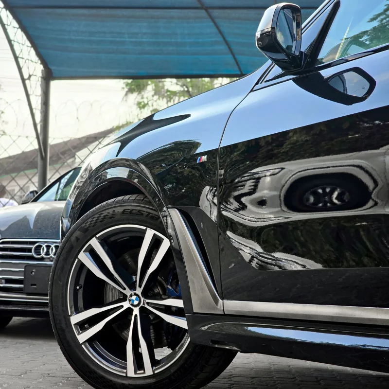 BMW_X7_M50I_2022_3_result