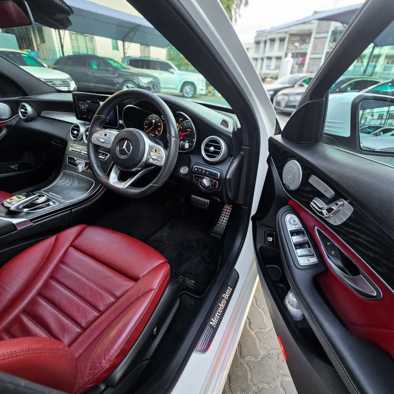 Mercedes Benz_C200_AMG Line_2018_1_result