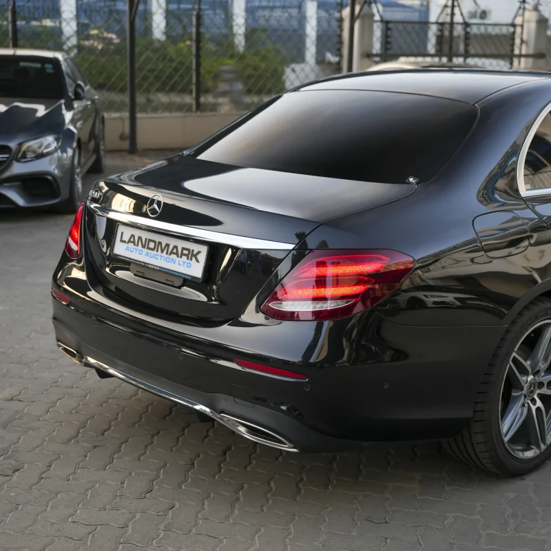 Mercedes Benz_E200_2018_Black (2)