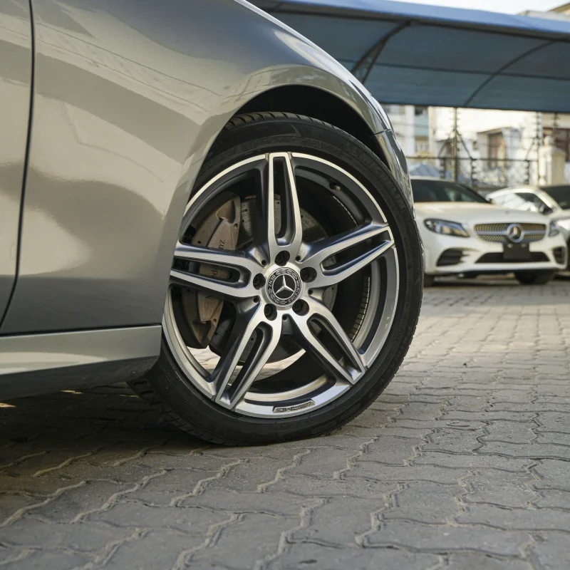 Mercedes Benz_E250_2018_gray (2)