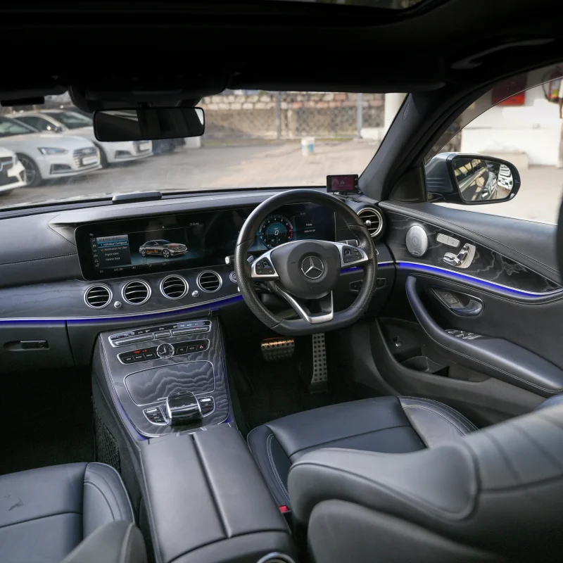 Mercedes Benz_E250_2018_gray (3)