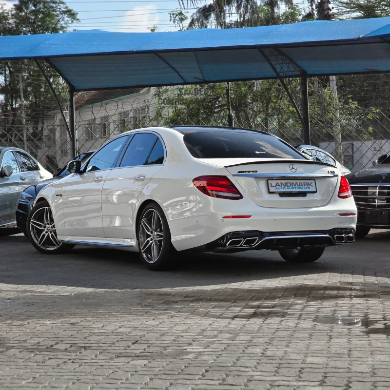Mercedes Benz_E250_AMG Line_2018_13_result