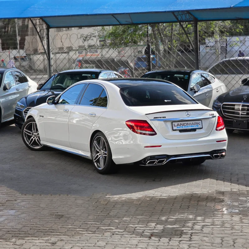 Mercedes Benz_E250_AMG Line_2018_14_result