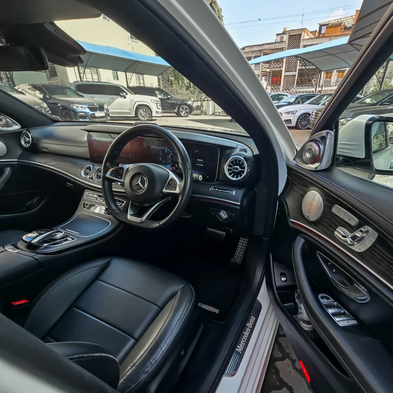 Mercedes Benz_E250_AMG Line_2018_1_result