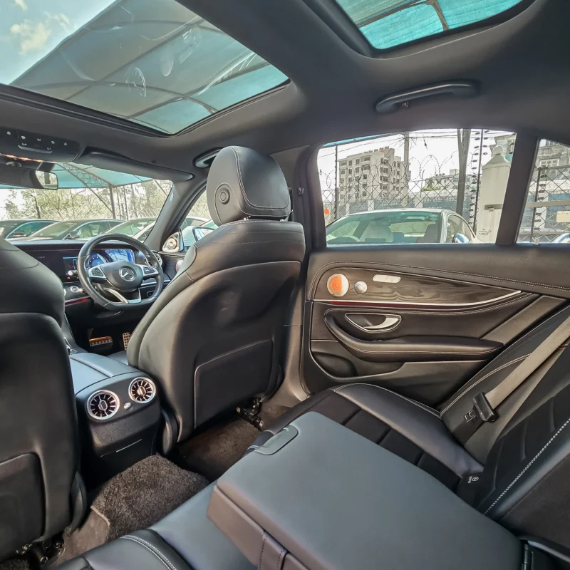 Mercedes Benz_E250_AMG Line_2018_4_result