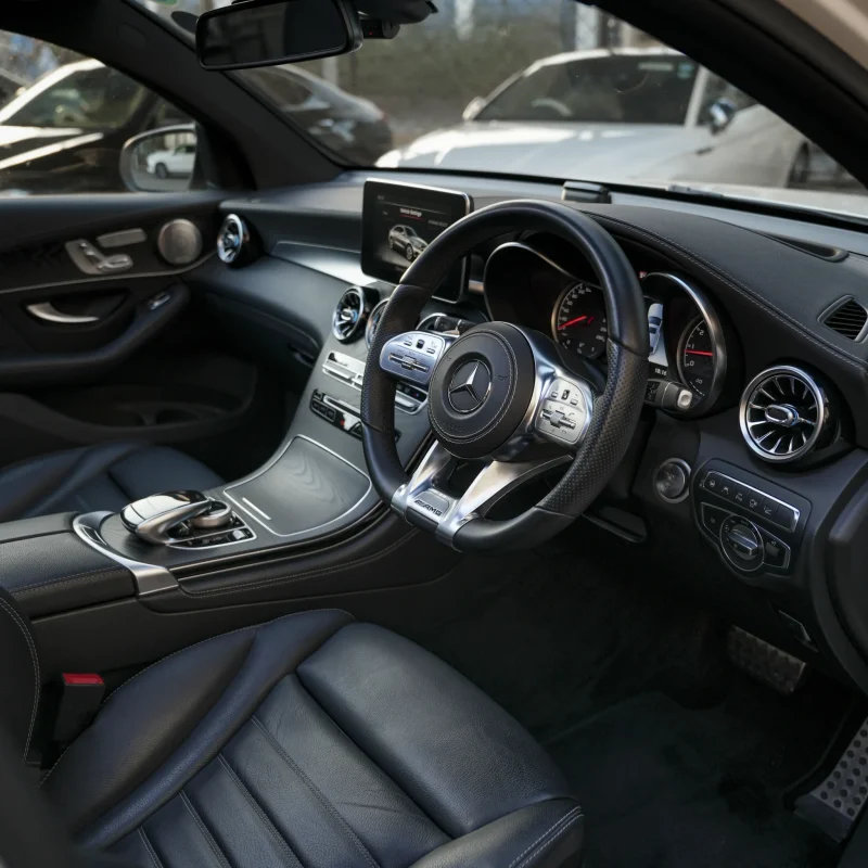 Mercedes Benz_GLC43_2018_White (22)