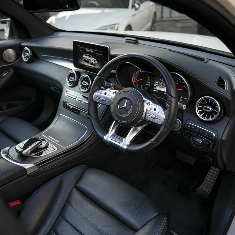 Mercedes Benz_GLC43_2018_White (23)