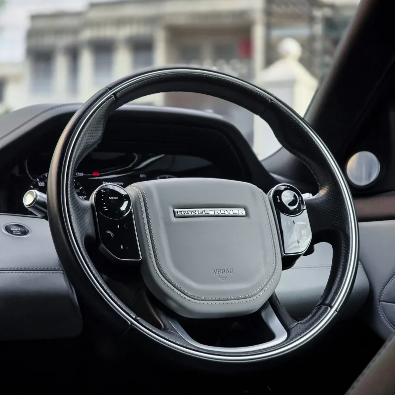 Range Rover_Evoque_P250_2019_Kenya_Landmark_9_result