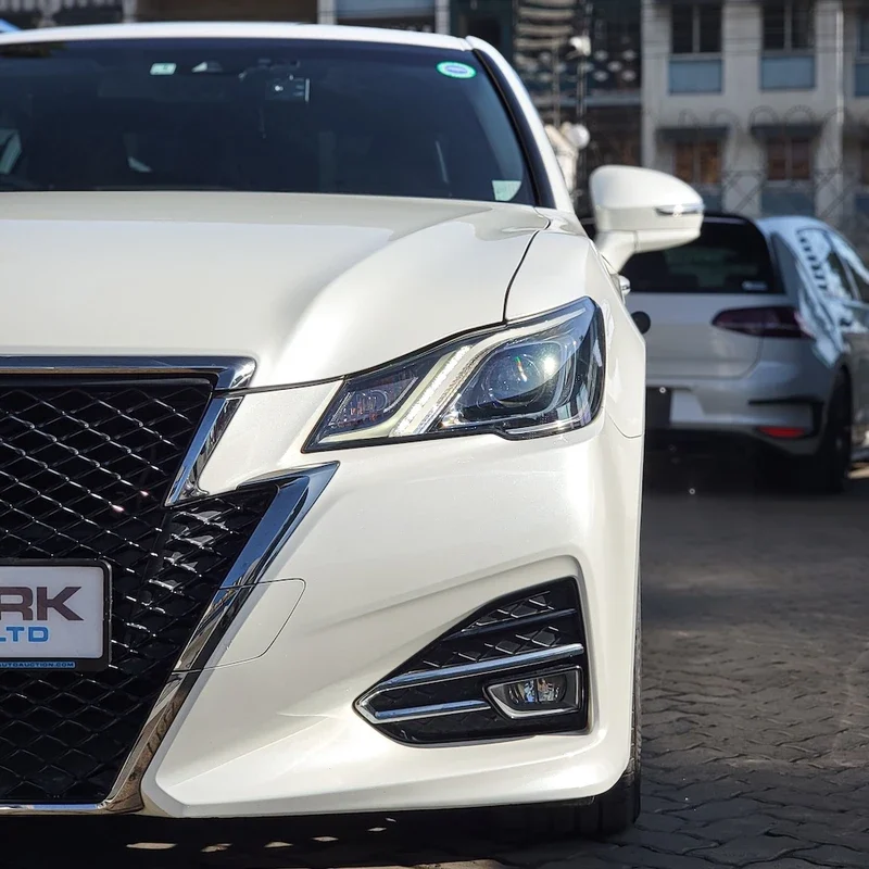 Toyota Crown Athlete 2017-28_result
