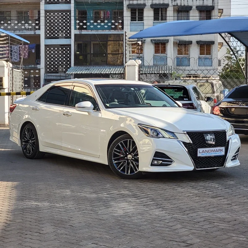 Toyota Crown Athlete 2017-32_result