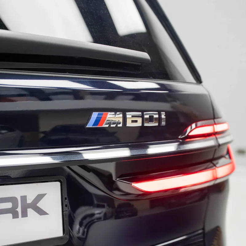 bmw-x7-xdrive-m60i-m-sport-pro-14