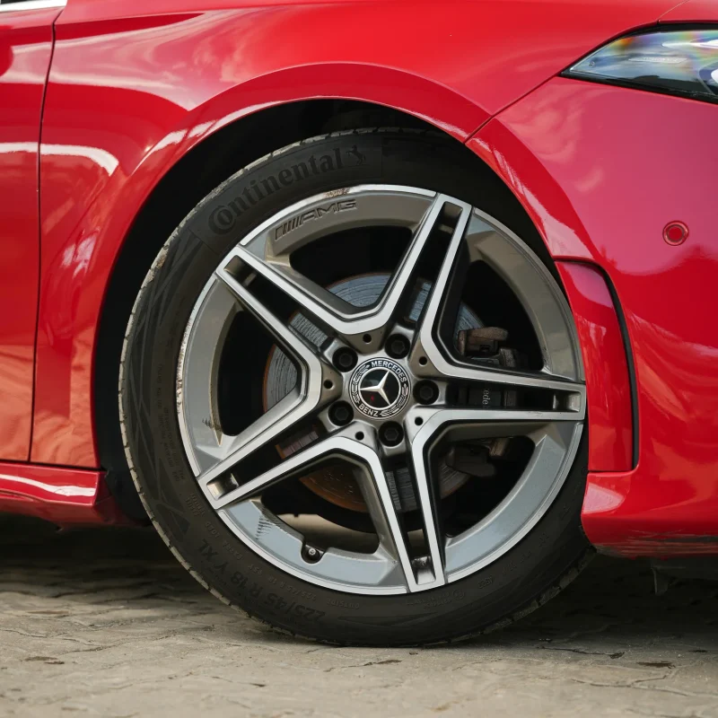 mercedes-benz-a180-amg-line-04