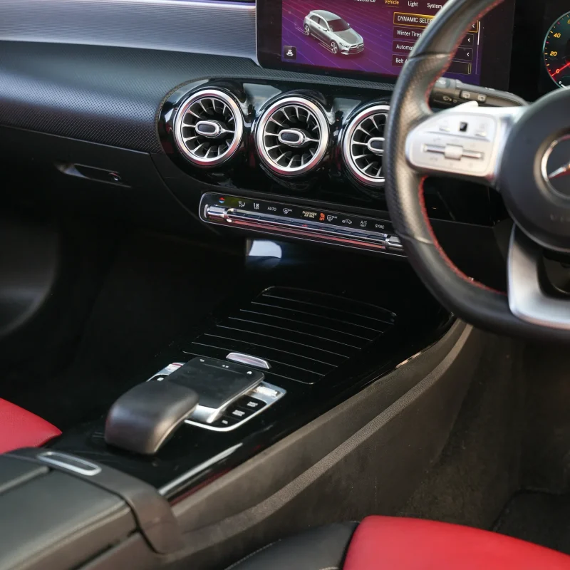 mercedes-benz-a180-amg-line-16