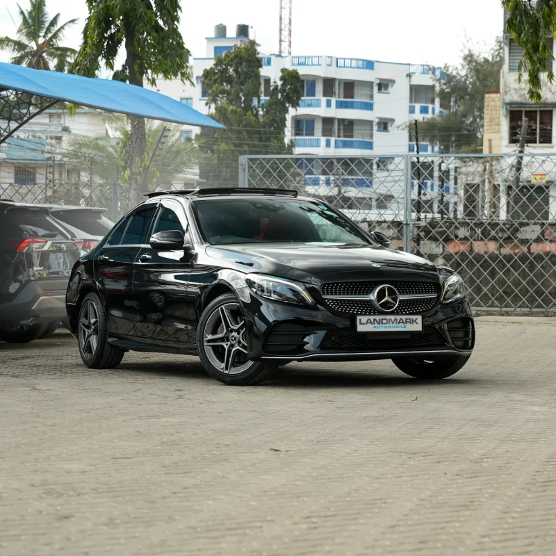 mercedes-benz-c200-amg-line-2019-02