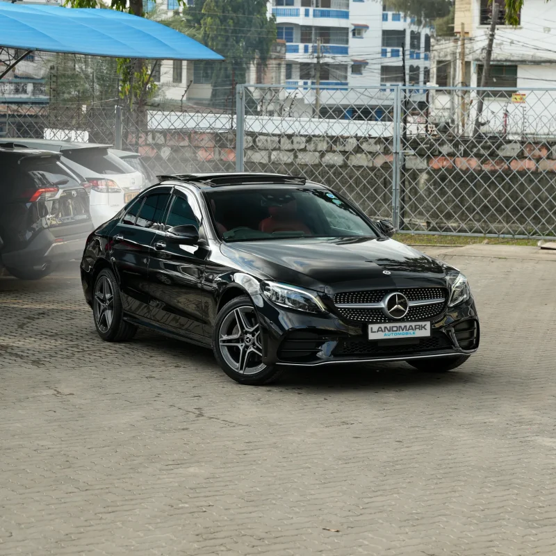 mercedes-benz-c200-amg-line-2019-03