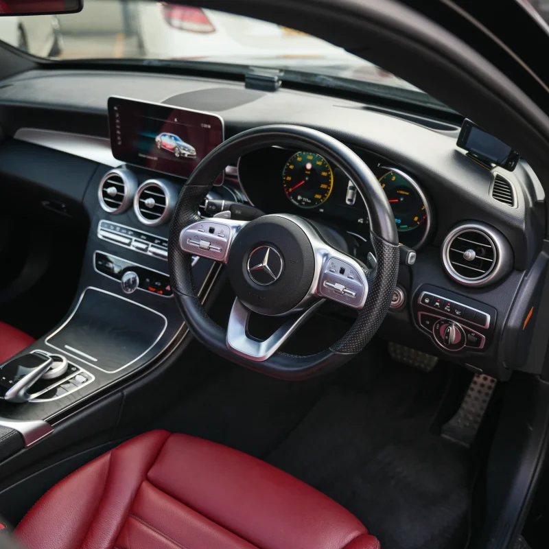mercedes-benz-c200-amg-line-2019-09
